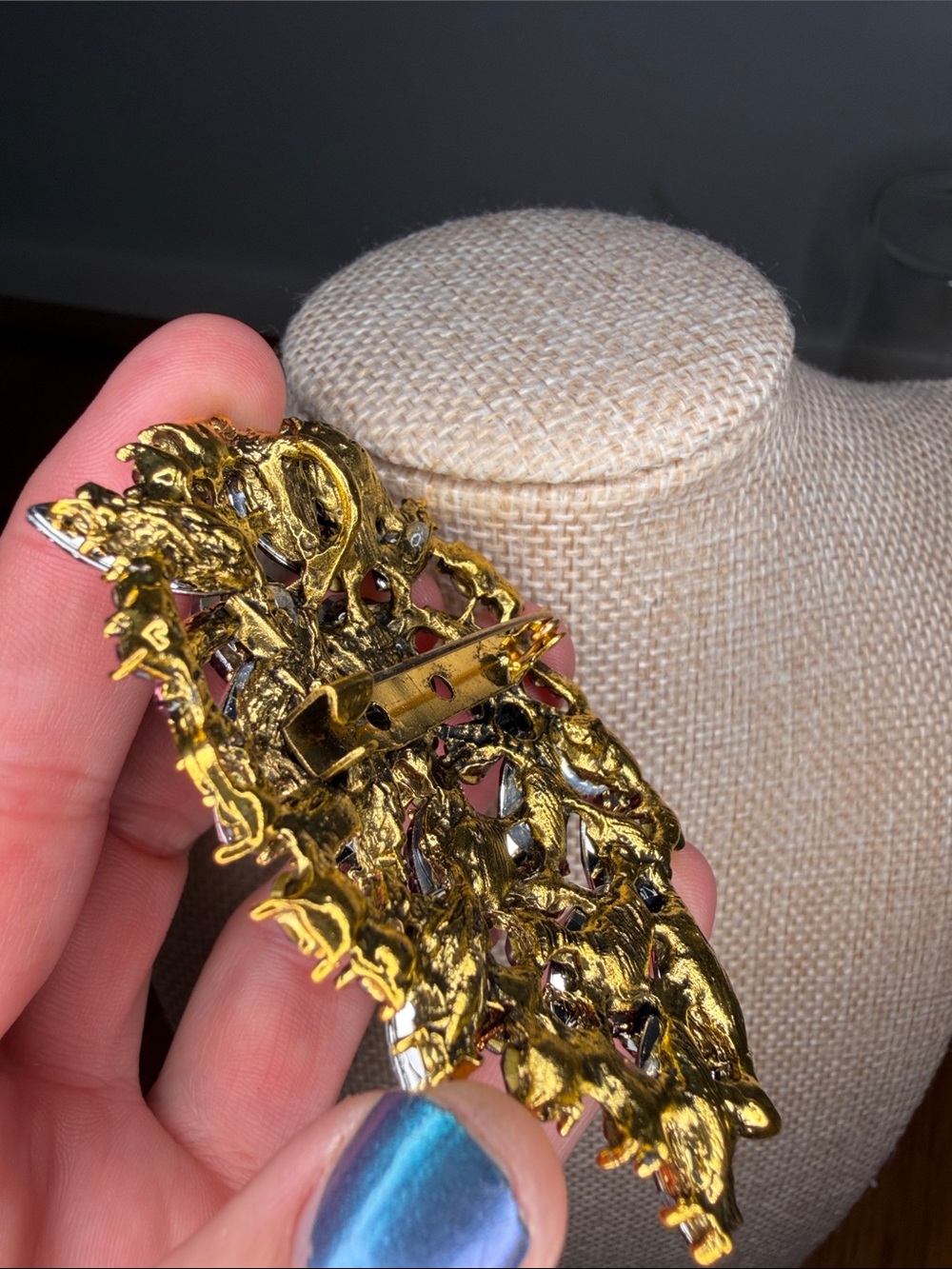 Women’s Pink Crystal Floral Statement Brooch - Picture 3 of 3